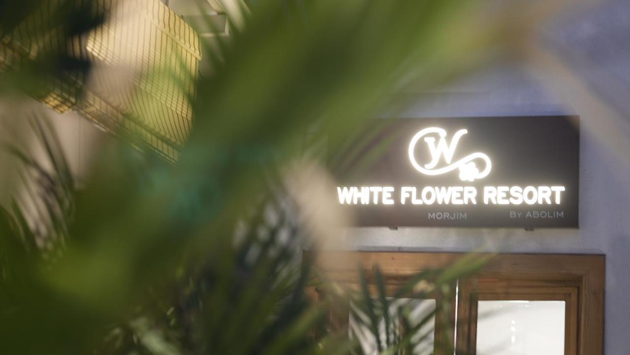 Whiteflower Resort Morjim Exterior foto