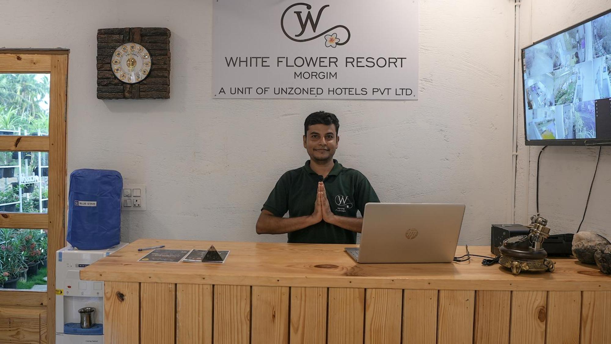 Whiteflower Resort Morjim Exterior foto