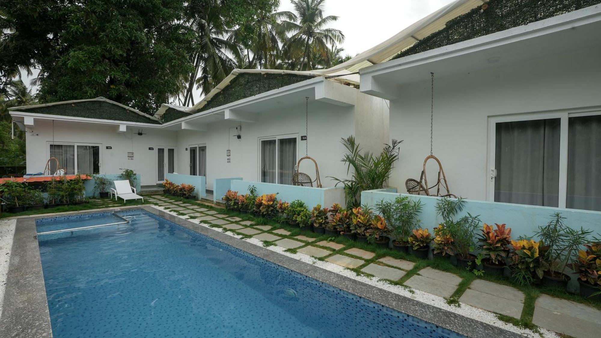 Whiteflower Resort Morjim Exterior foto